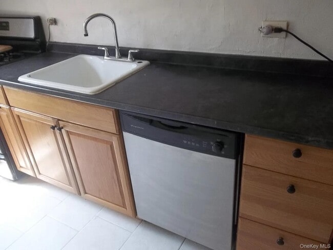 Photo - 3310 Avenue H Unit 0