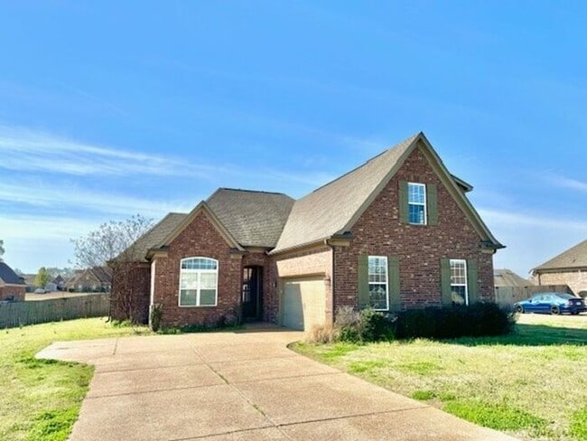 Building Photo - Now Leasing A 4-Bedroom 2 Bath Home In Olive Branch.