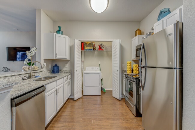 Water's Edge Apartment Homes