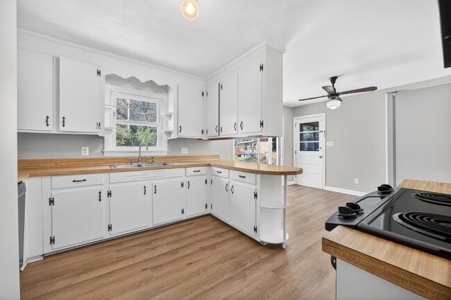 Photo - 1321 Briarfield Ave