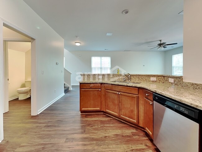 Photo - 130 Dunnsmore Dr