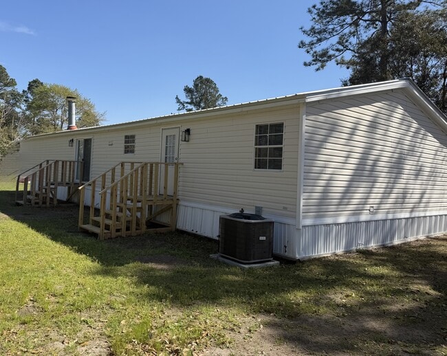 Photo - 350 Mockingbird Dr