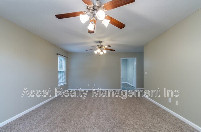 Photo - 913 Foch St Rental
