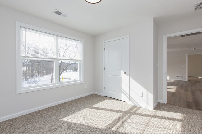 Photo - 62 Sherburne Ave