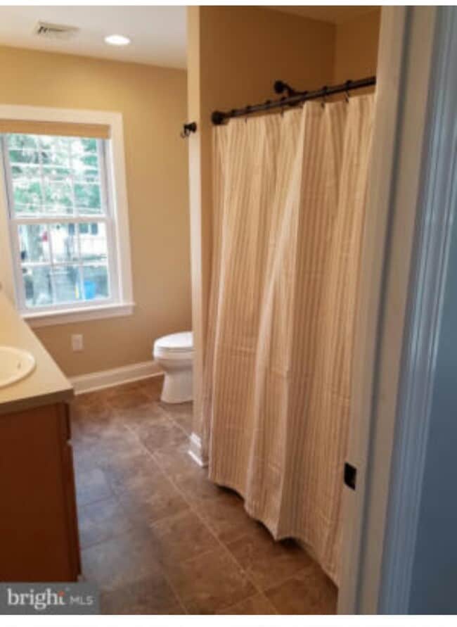 Photo - 457 N Spring St