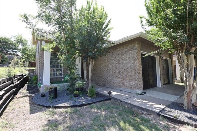 Building Photo - 4912 Dovercliff Cove Rental