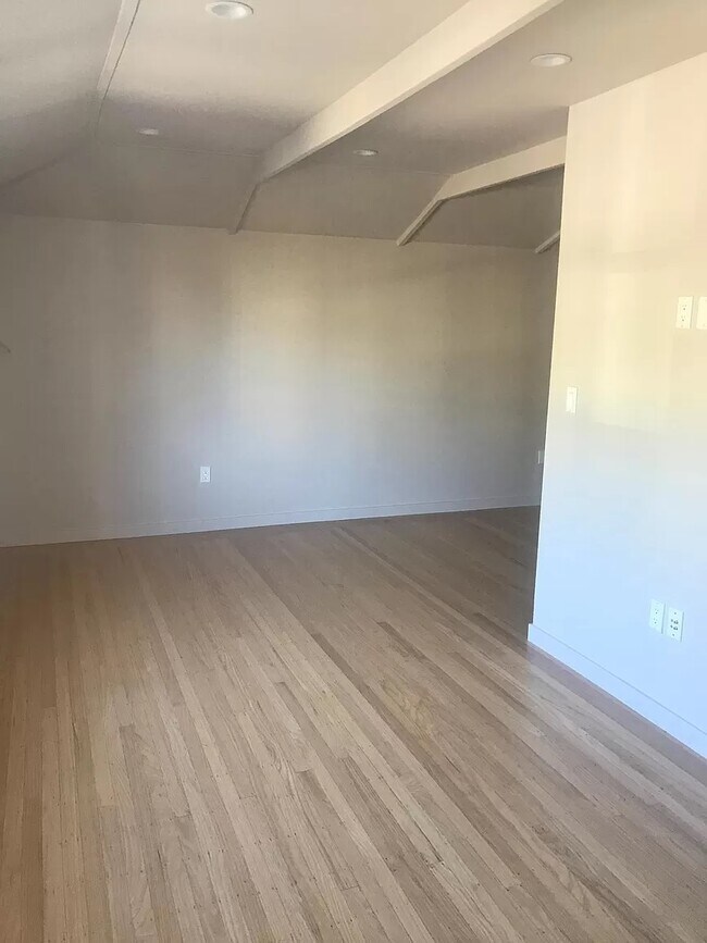 1137 Santa Barbara Ct Unit 1131