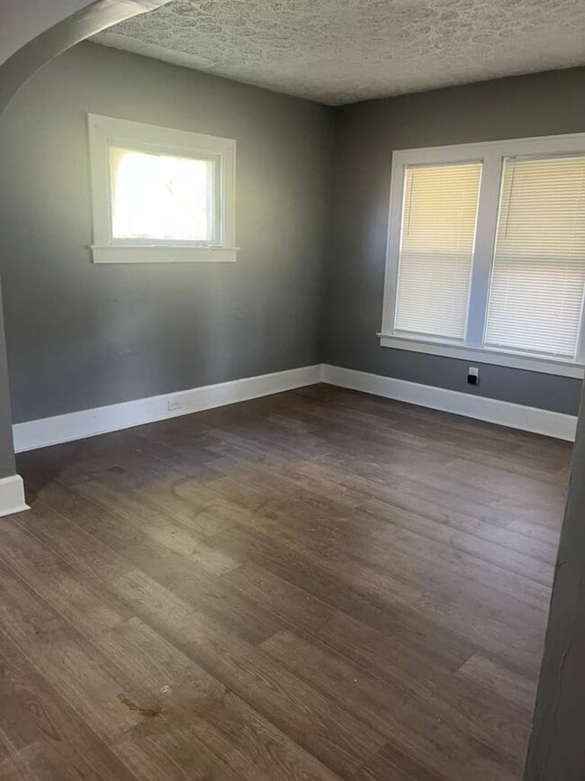 Photo - 1302-04 W 5th Unit 1302