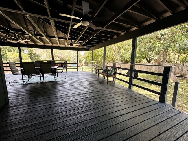 Photo - 105 Sky Country Dr