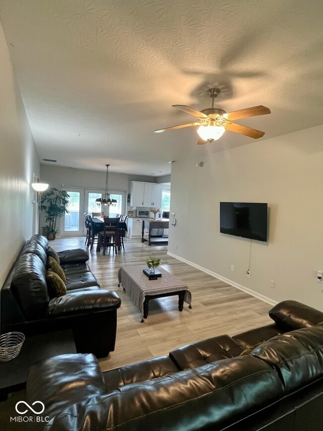 Photo - 9459 N State Rd 267