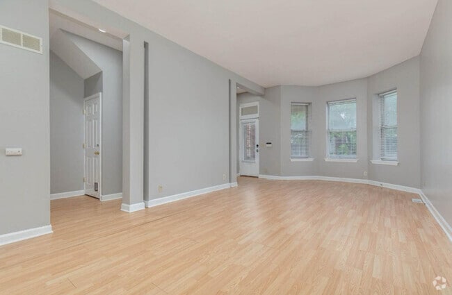 Building Photo - 3914 Shenandoah Ave Rental