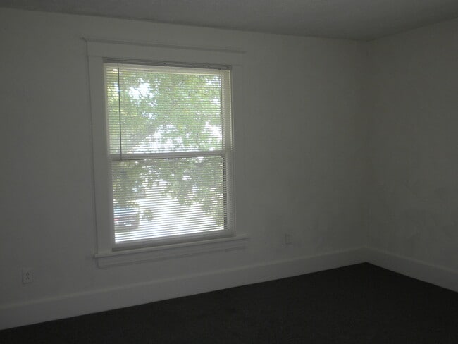 Photo - 408 N. Eighth St. Unidad Apt B