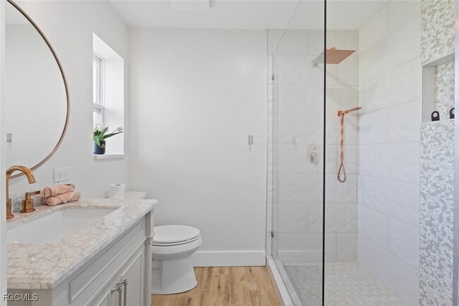 Building Photo - 2232 SE 27th St