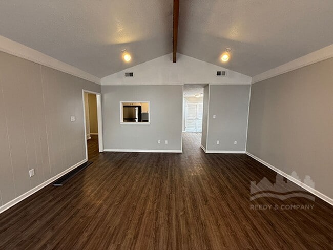 Photo - 5700 Ridgetop Dr