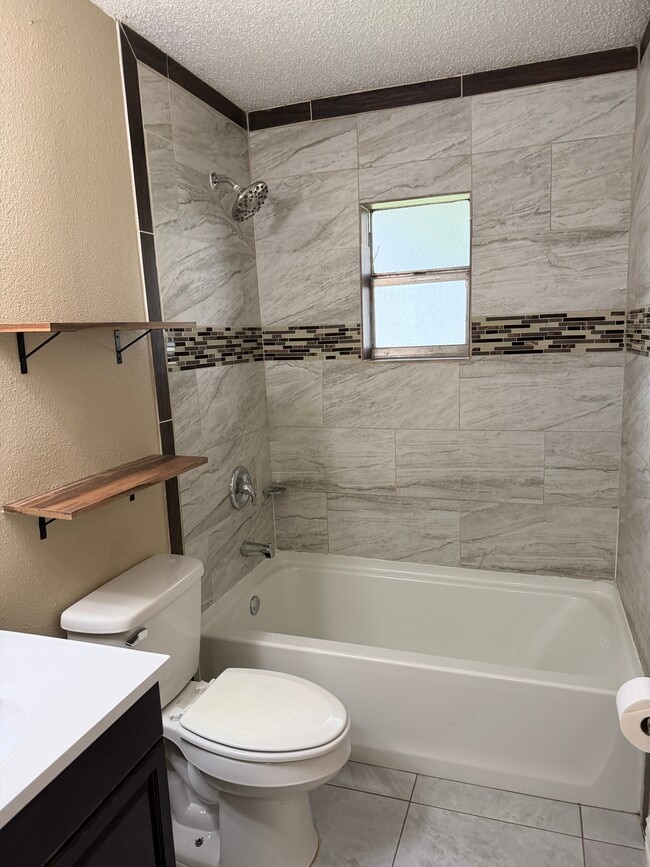 Photo - 26468 Roper Rd