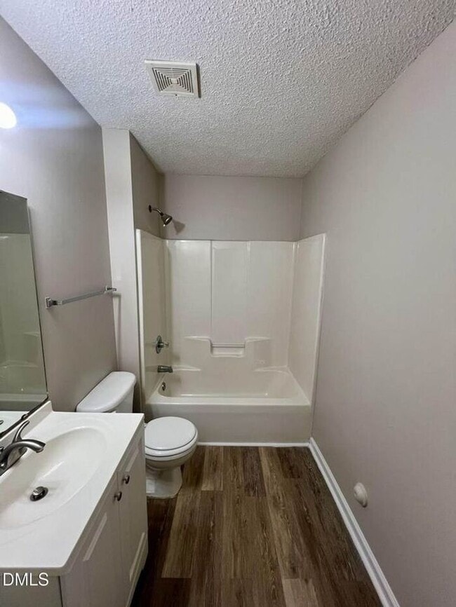 Photo - Cozy 1 Bed 1 Bath Available Now! Near Downtown Raleigh!