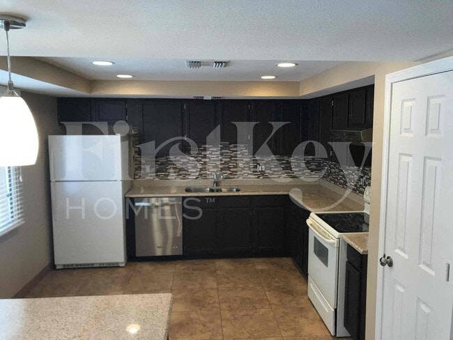 Photo - 3550 E Thunderbird Rd