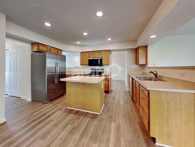 Photo - 7733 Black Squirrel Trl