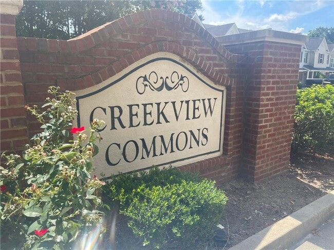 Photo - 5322 Creekview Ln