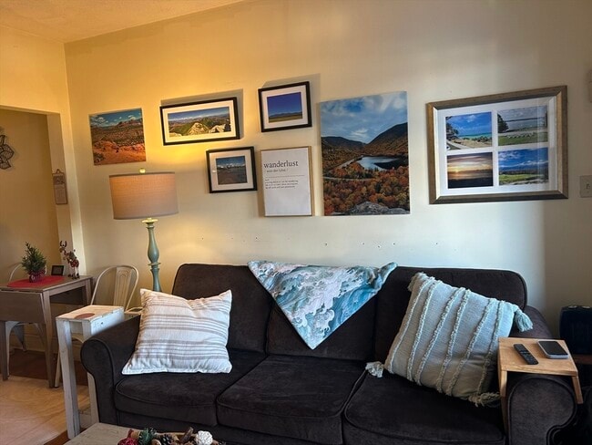 Photo - 2039 Commonwealth Ave Unit 8