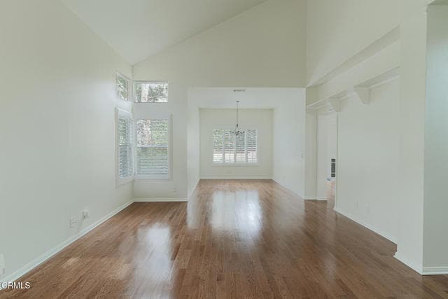 Photo - 556 Arapaho St