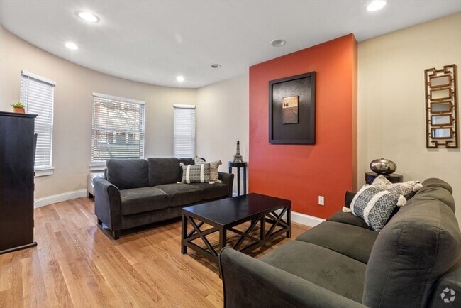 Building Photo - 30 Edgerly Rd Unit 3 Rental