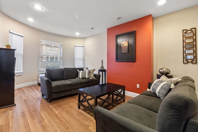 Photo - 30 Edgerly Rd Condo Unit 3