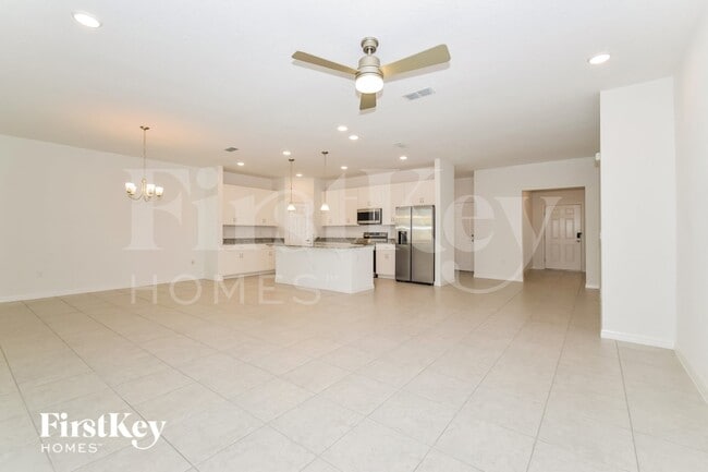 Photo - 327 Corbel Ln
