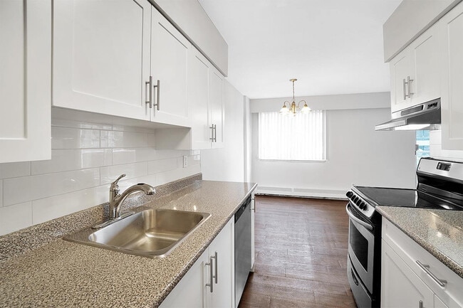 Ocean Park Place Apartments