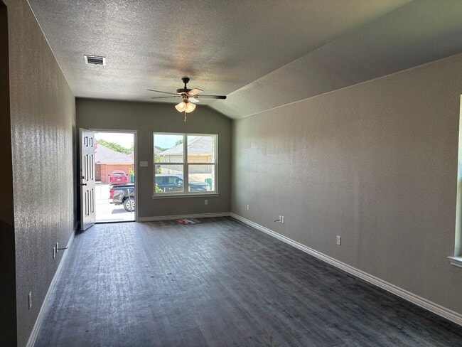 Photo - 2109 Wildewood Dr Unidad A