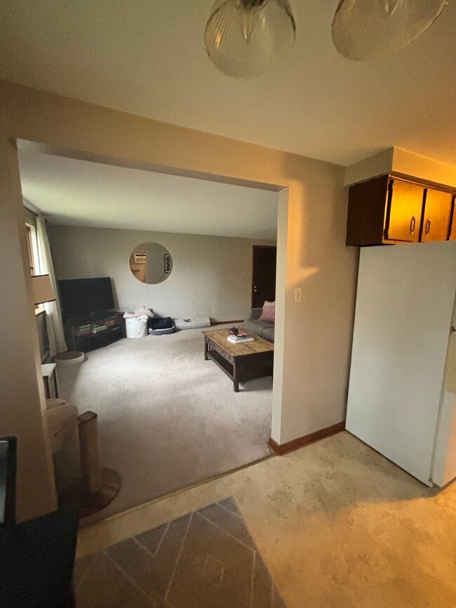 Living room - 169 Jefferson Ave Unit #2