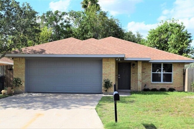 Building Photo - Cute & Cozy Home in McAllen
