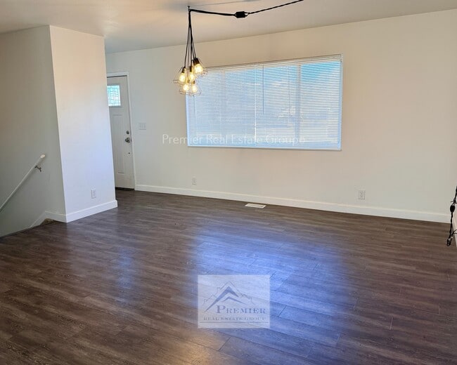 Photo - 1319 N Murray Blvd