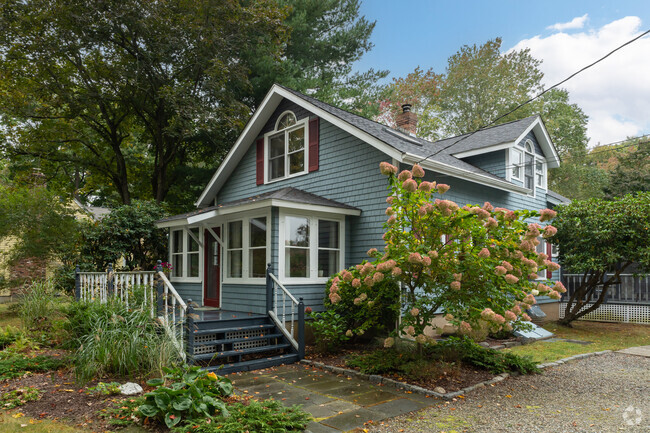 Building Photo - 73 Cottage Rd Rental