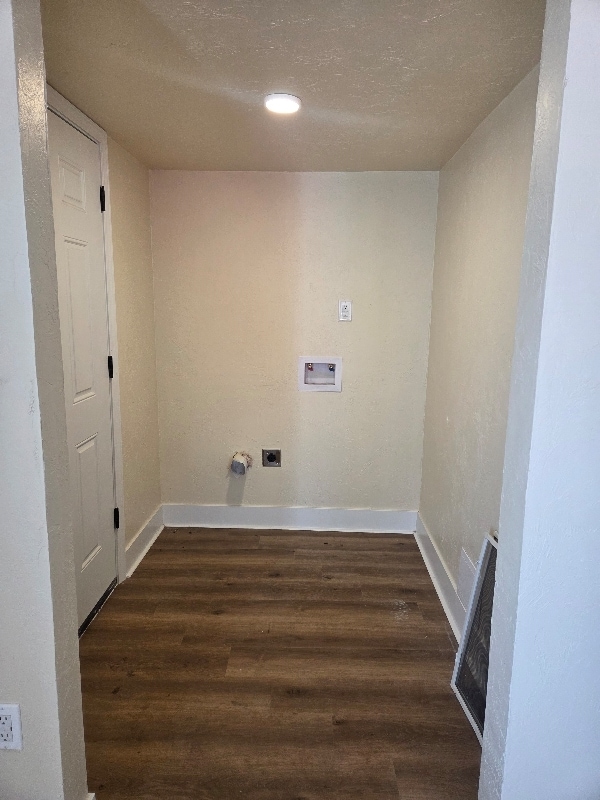 Photo - 415 W Oakland St