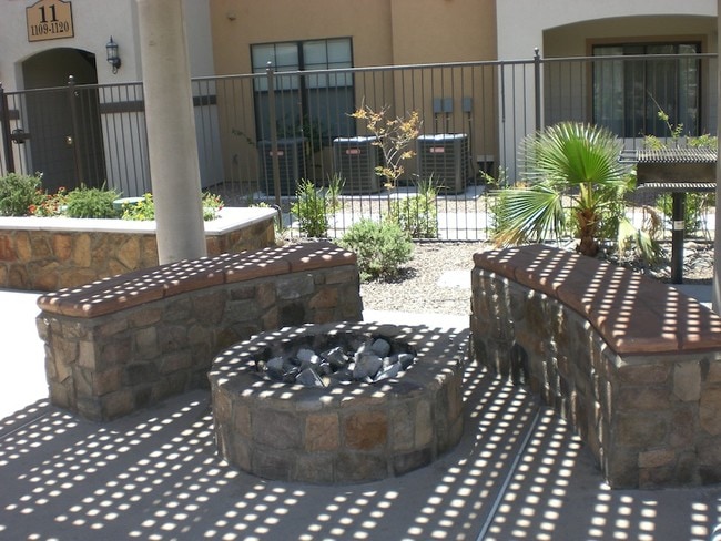 Photo - Castilleja Apartments