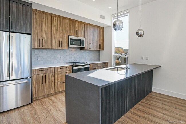 Photo - 39 Washington Ave Unit 301