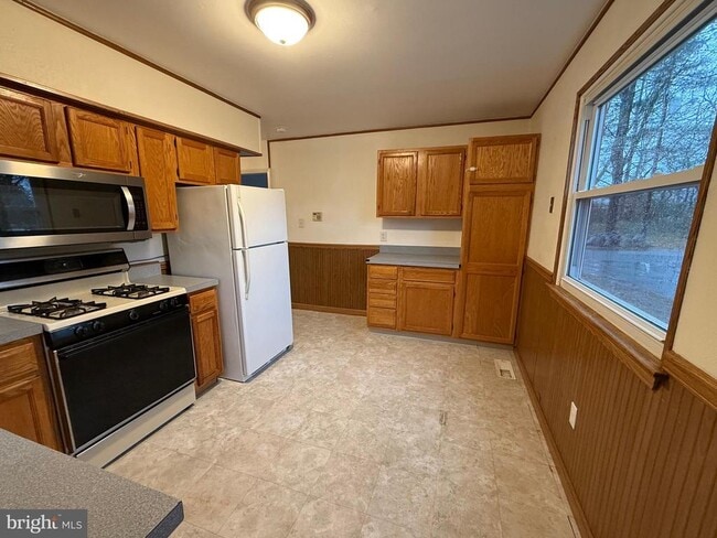 Photo - 28 Berkshire St