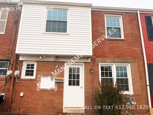 Photo - 360 Hemlock Dr