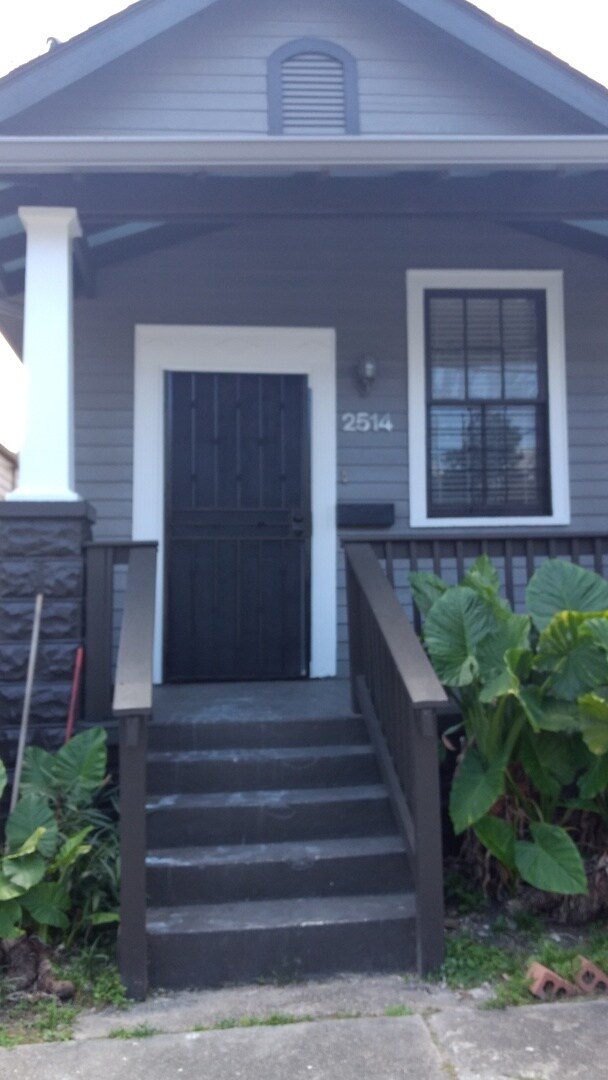 2514 Cleveland Ave