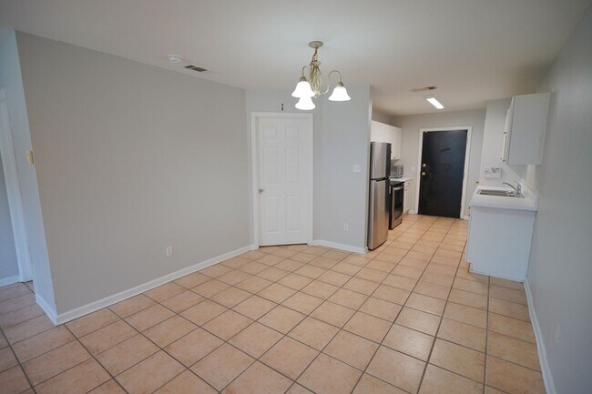 Photo - 859 W Brevard St Unidad 859 W Brevard St Apt 2