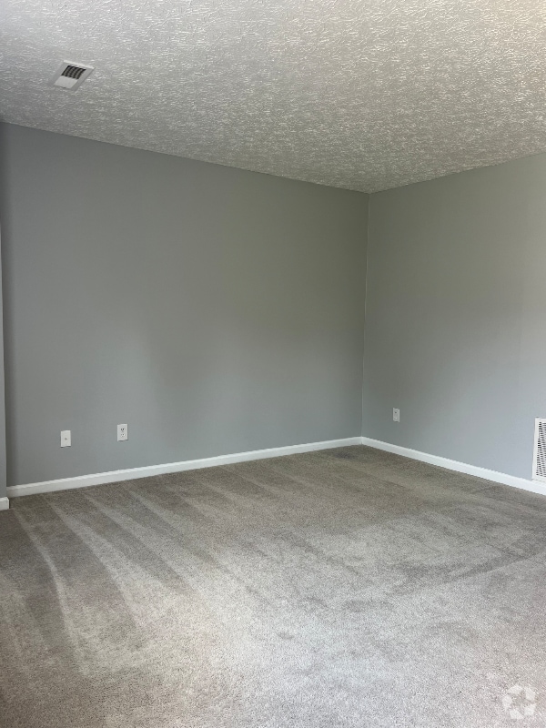 Building Photo - 30 Fonda Dr Rental