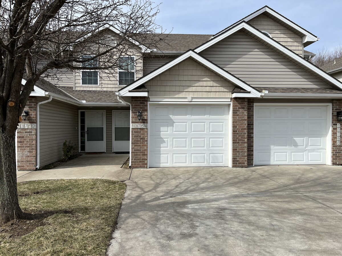 Photo - 13750 Post Oak Ln