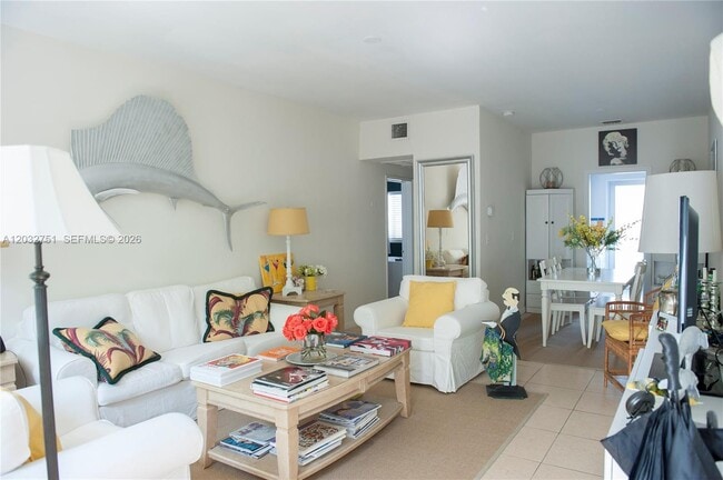 Photo - 1840 James Ave Unit 10