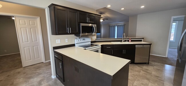 Photo - 1123 N Watson Way