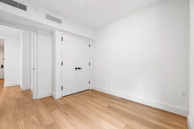 Photo - 63 Pitt St Unit 6B