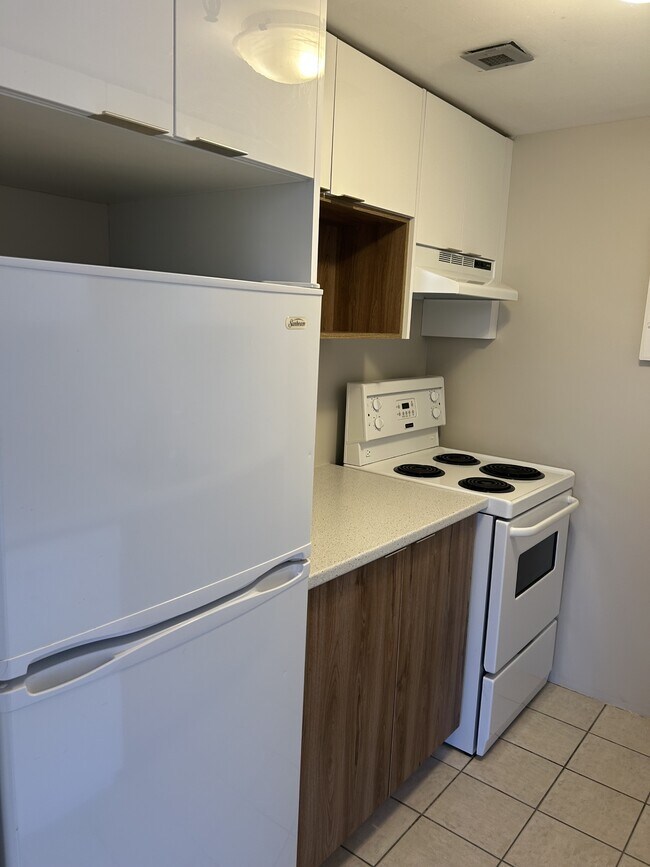 Photo - 1157-1157 Tower Rd Unit 601