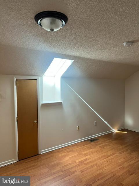 Photo - 304 Hampshire Dr