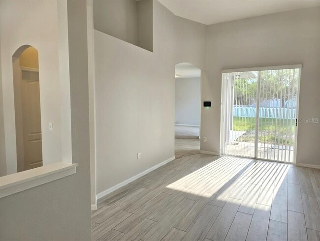 Photo - 10805 Australian Pine Dr