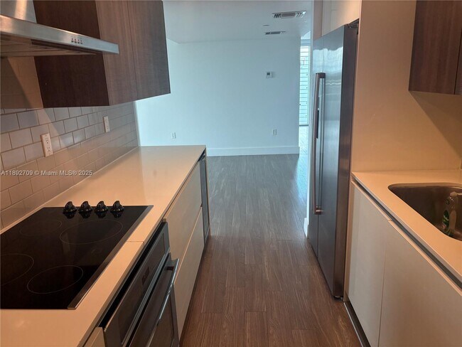 Photo - 1025-1092 92nd St Unit 701